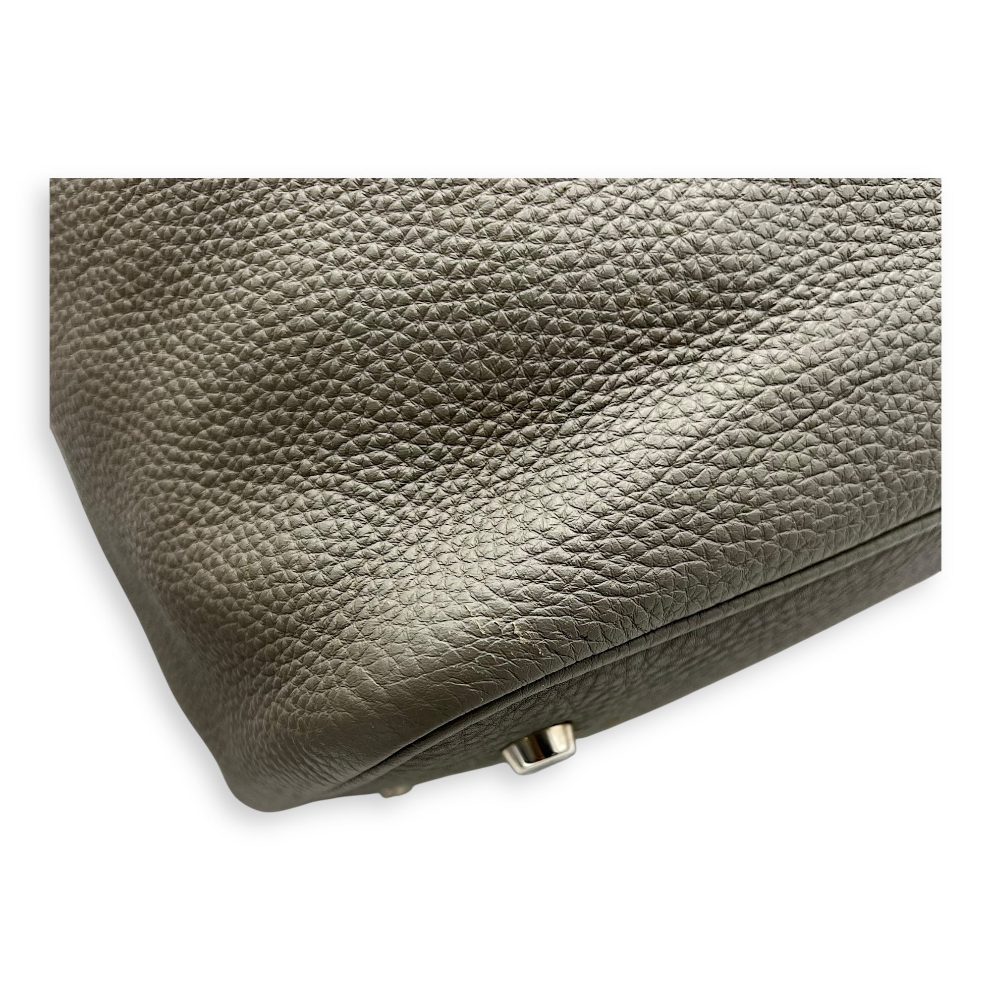 Selleria Anna Grey Bucket Bag in Calfskin, Silver hardware - Image 9